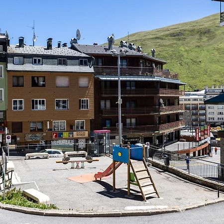 Estudio Para Grupos Pequenos En El Pas De La Casa - Centrico Kültér fotó