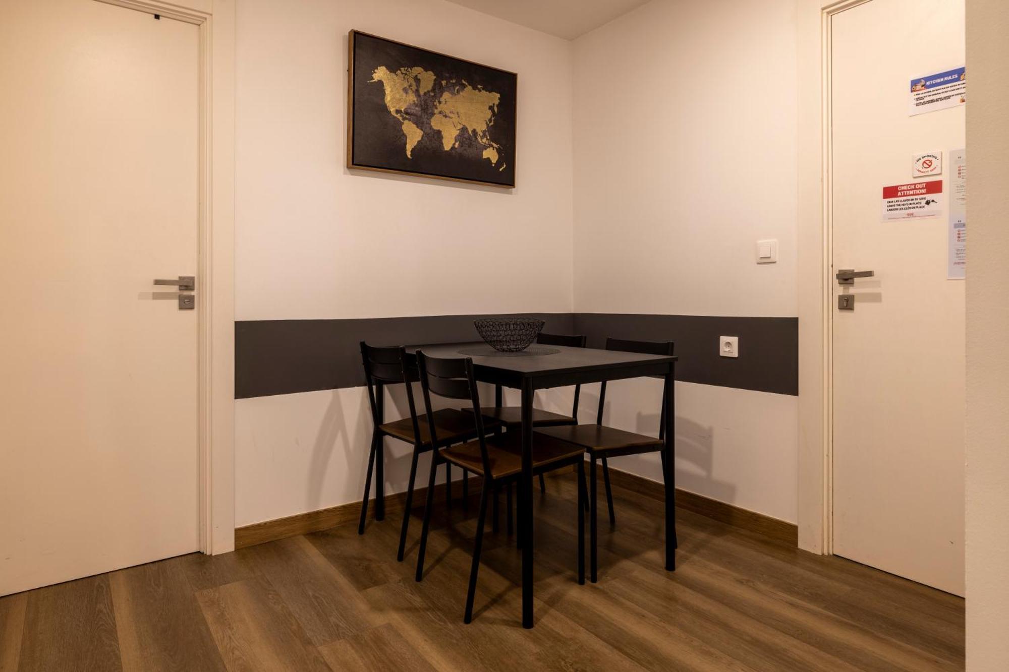 Estudio Para Grupos Pequenos En El Pas De La Casa - Centrico Kültér fotó